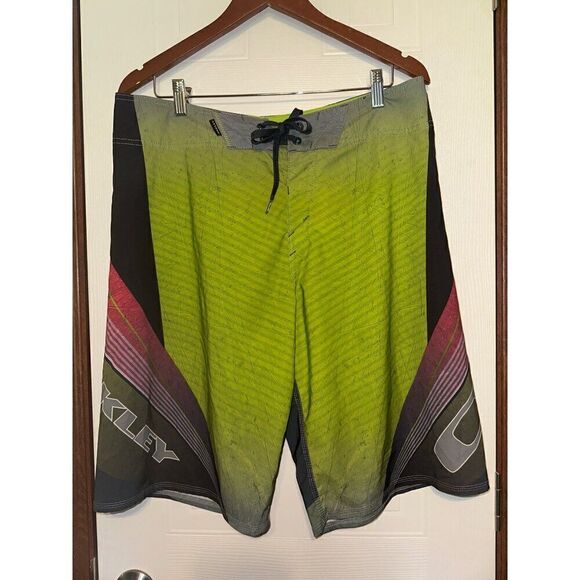Oakley Men's Gnarley Wave 22" Boardshorts Size 33 - Picture 3 of 14
